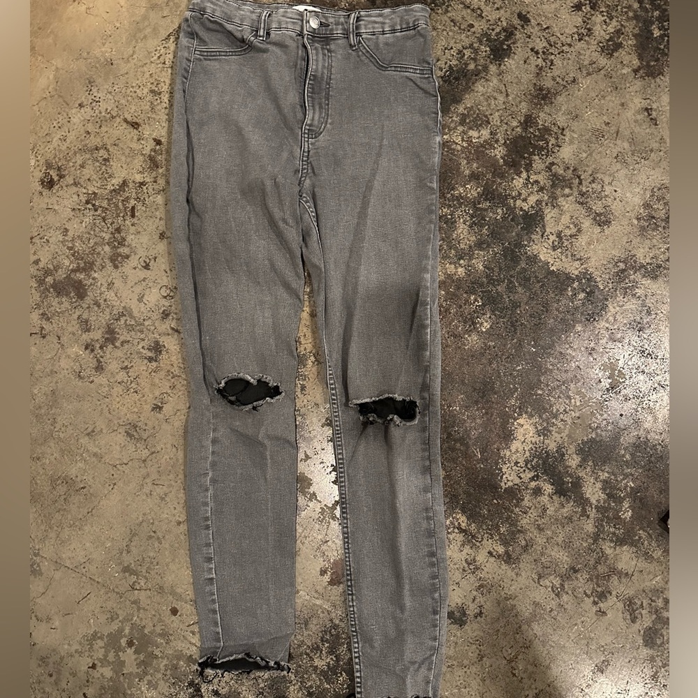Grey Zara Distressed High Rise Jeggings Jeans w/ Frayed Bottom